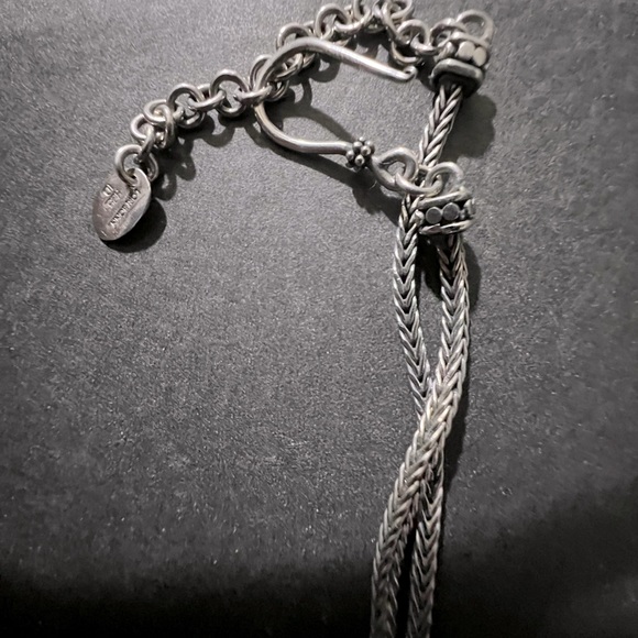 John Hardy 10” necklace with dotted silver and clear quartz stone. Like new - Picture 4 of 4